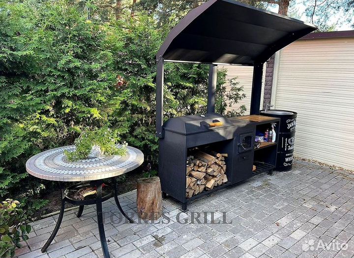 Мангал с коптильней
