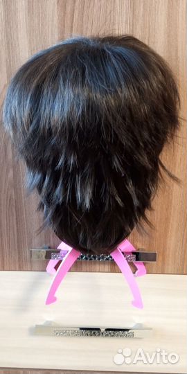 Парик короткий каскадом стрижкой чёрно-коричневый