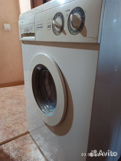 Стиральная машина zanussi