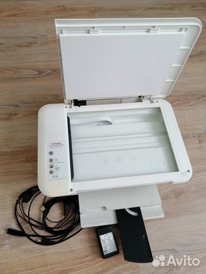 Цветное мфу HP Deskjet Advantage 1515