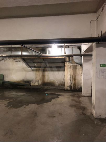 Машиноместо, 18 м²