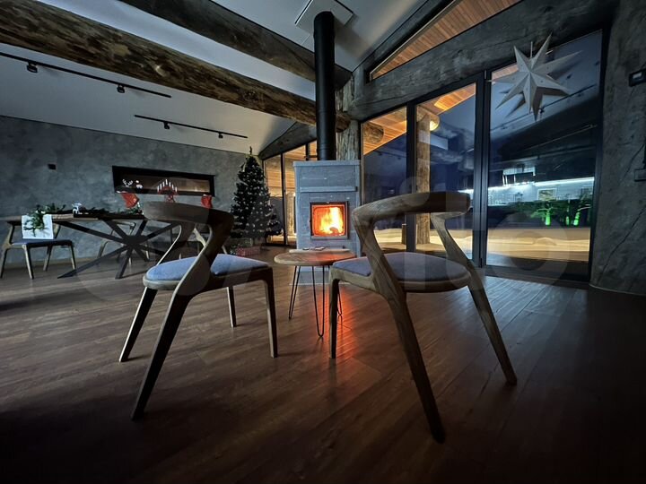 Дом 175 м² на участке 10 сот.