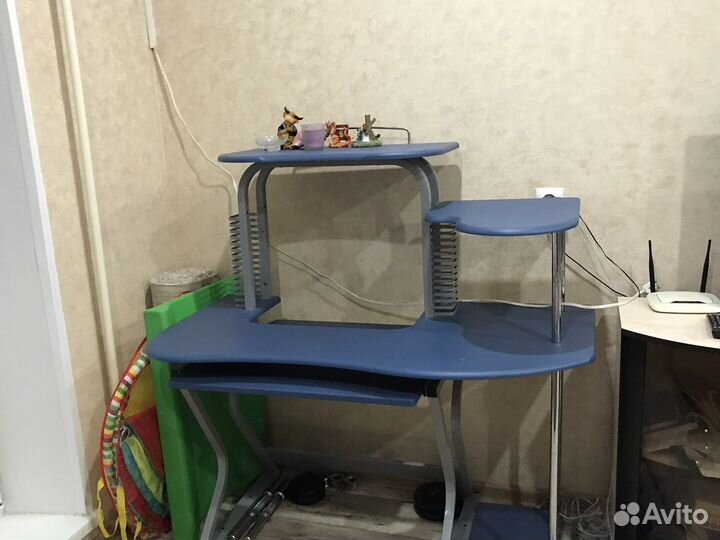 Письменный стол