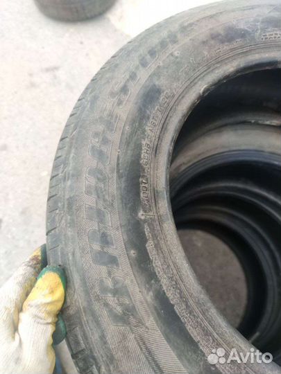 Bridgestone Dueler H/T 215/65 R16