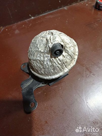 Вакуумный ресивер Audi A4 038129807 Awx