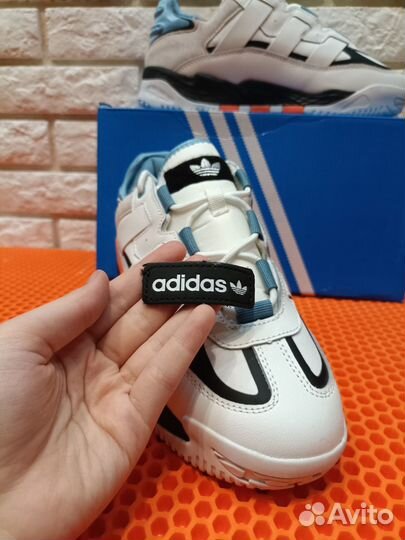 Кроссовки Adidas niteball