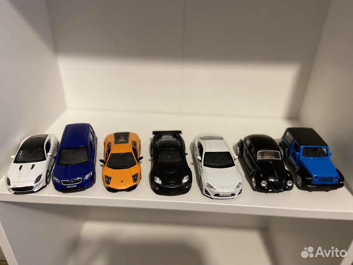 Машинки модельные