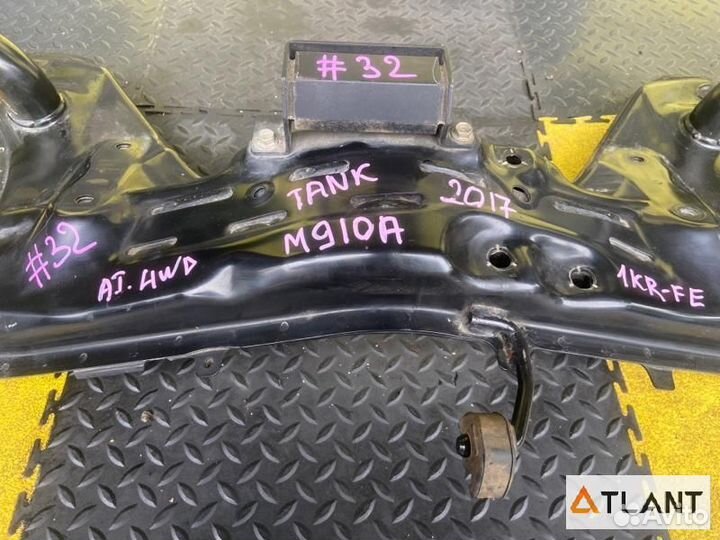 Балка под двс передний toyota tank