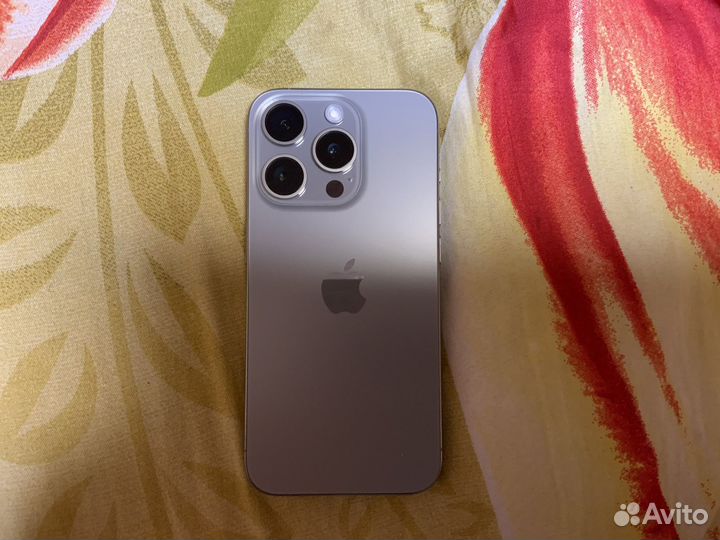 iPhone 15 Pro, 256 ГБ