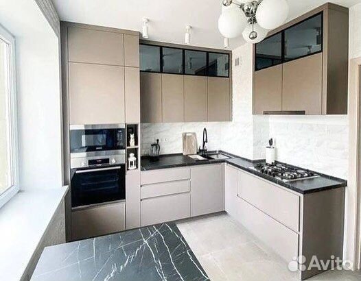 Кухня на заказ угловая