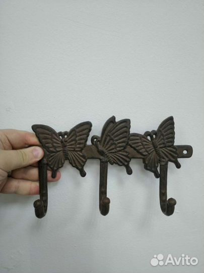 Вешалка настенная