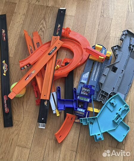 Hot wheels машинки и трэки