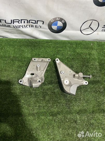 Кронштейн опоры Mercedes 6.3 AMG M177 W213