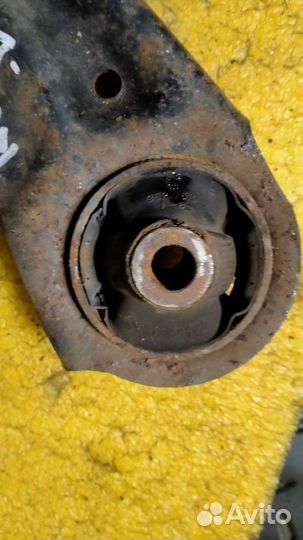 Рычаг передний левый Chevrolet Cobalt