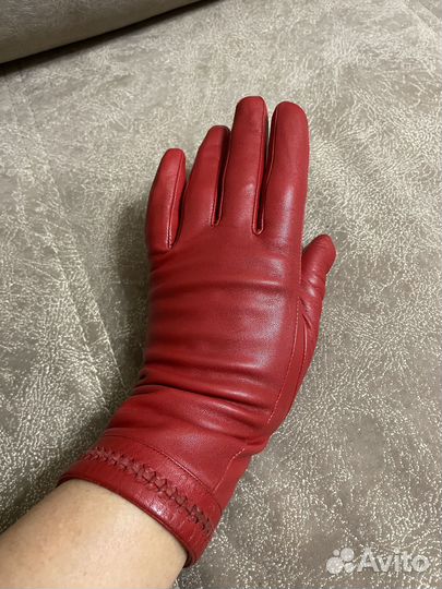 Перчатки женские кожаные новые 6.5