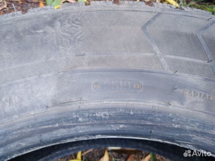 Triangle PS01 225/60 R17 102