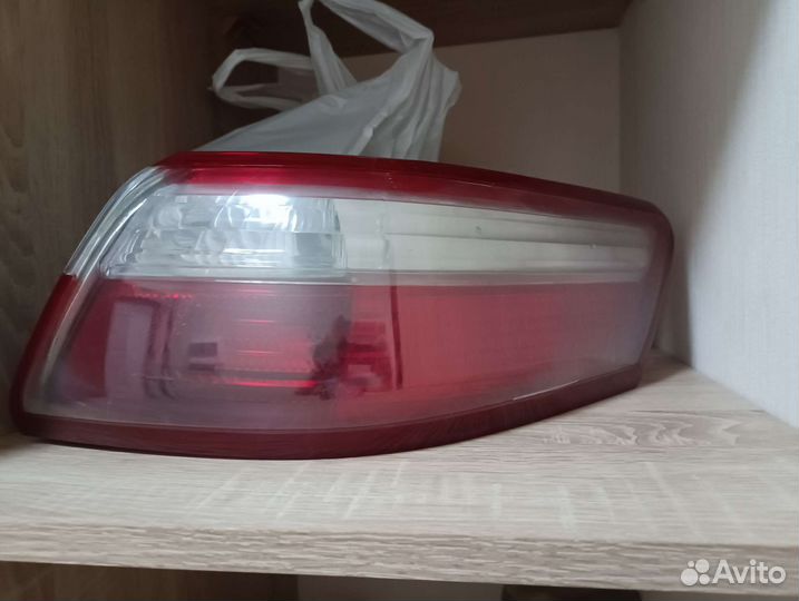 Задний стопарь Камри 40