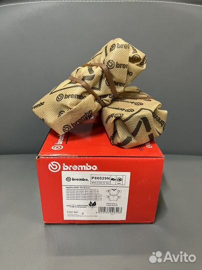 Задние тормозные колодки Brembo P86029N