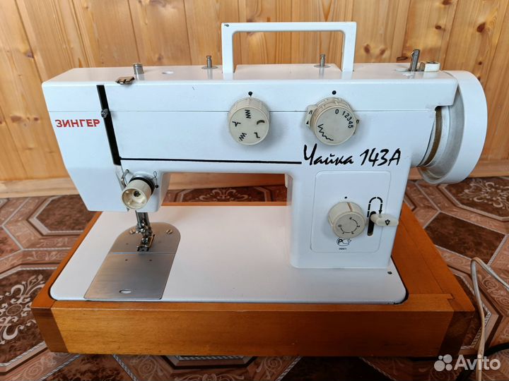Швейная машина Зингер Чайка 143А