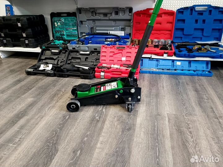 Домкрат подкатной 3т RockForce