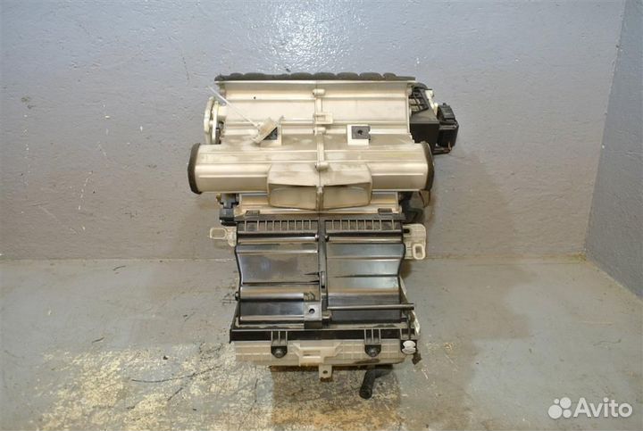 Корпус отопителя Mazda 3 (BK) 2002-2009