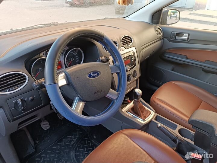 Ford Focus 1.6 МТ, 2009, 108 000 км