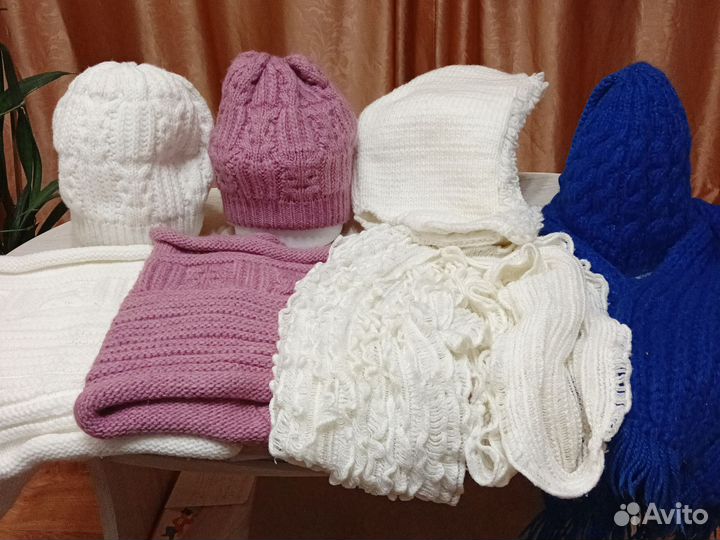 Женские шапочки с шарфами