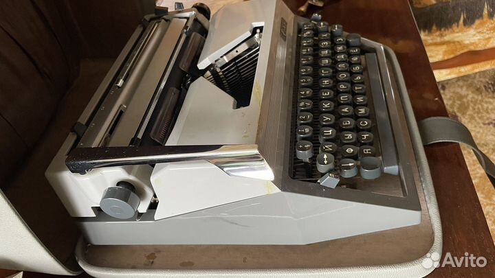 Печатная машинка Erika