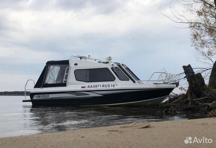 Прогулки на катере, аренда