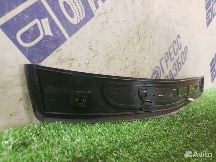 Накладка порога задняя правая Bmw 750I седан 4.8