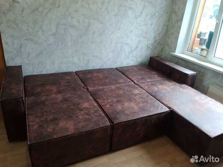 Угловой диван новый лофт