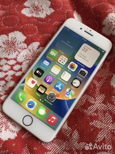 iPhone 8, 64 ГБ