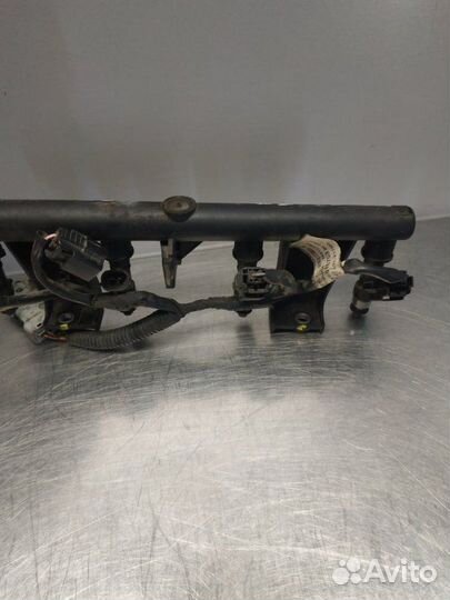 Топливная рейка рампа с форсунками Citroen