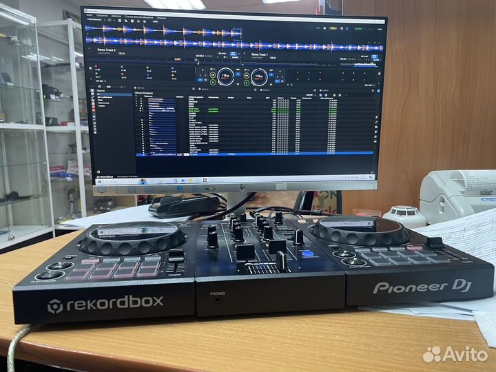 2-канальный DJ контроллер Pioneer DDJ-400