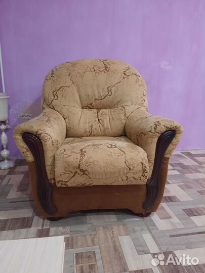 Диван, два кресла