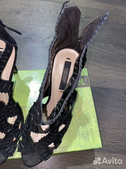 Босоножки zara черные 36