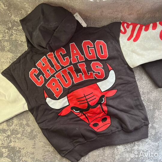 Костюм на мальчика Zara