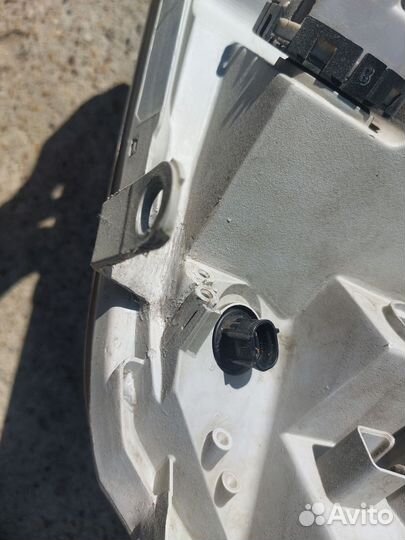 Фара передняя правая toyota corolla Fielder