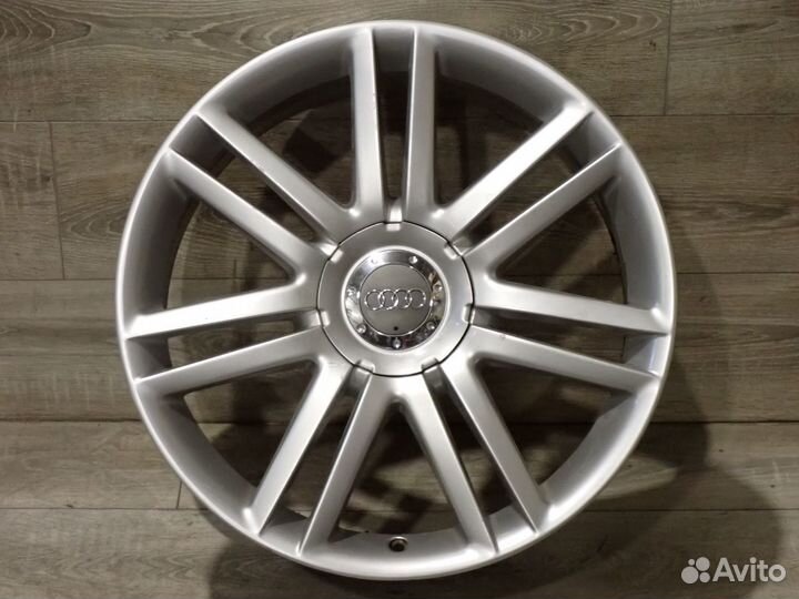 Комплект R20 оригинальных дисков Audi A8 3к