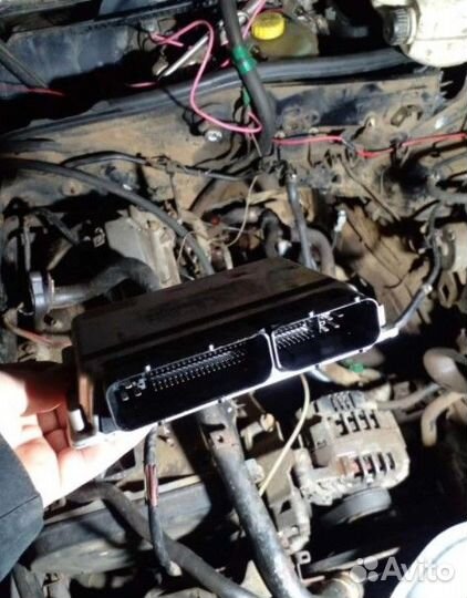 Эбу блок управления двигателем Volkswagen Passat
