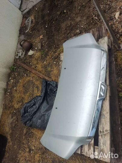 Капот Тойота noah