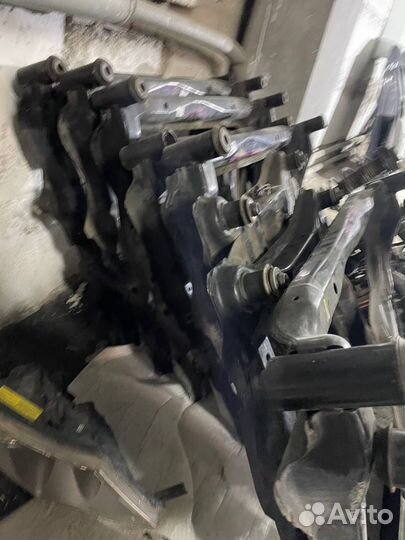 Подрамник на Ниссан x-trail