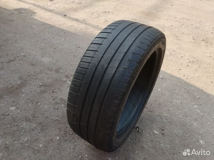 Michelin Pilot Sport 3 235/45 R18 98Y