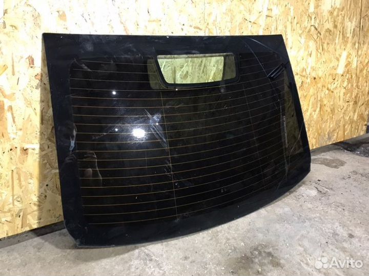 Стекло заднее заднее Opel Astra J седан 1.6 2014