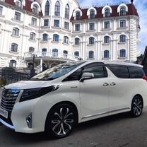 Аренда авто (минивен) Бизнес класса Toyota Alphard