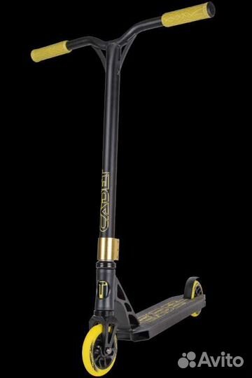 Трюковой самокат Tech Team Cadet