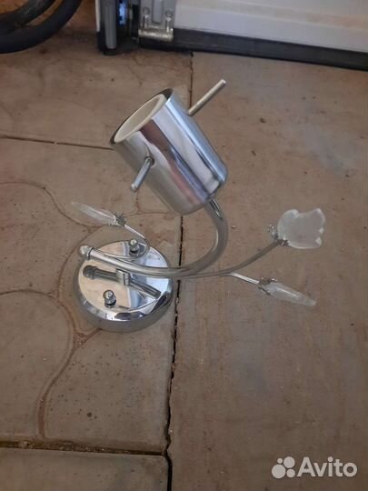 Люстры, бра