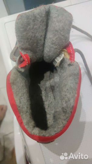 Новый детский лыжный ботинок левый р-р30
