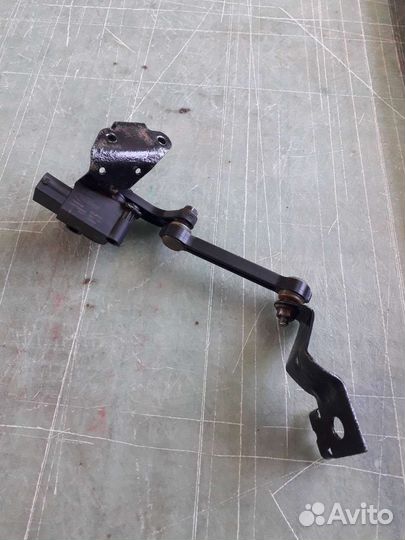 Датчик уровня высоты подвески форд фокус 2