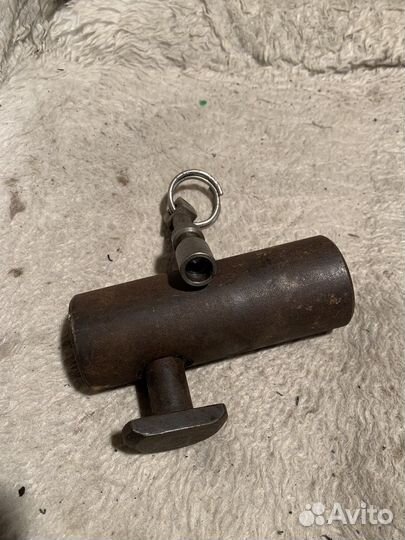 Замок гаражный навесной